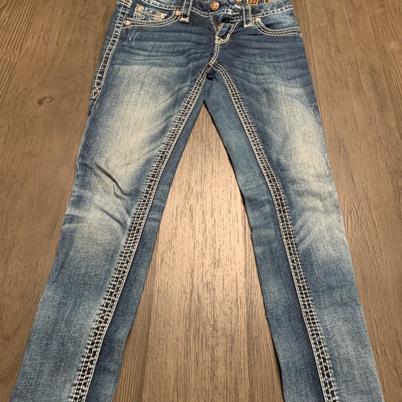 Rock Revival Skinny Jeans - Picture 2 of 2